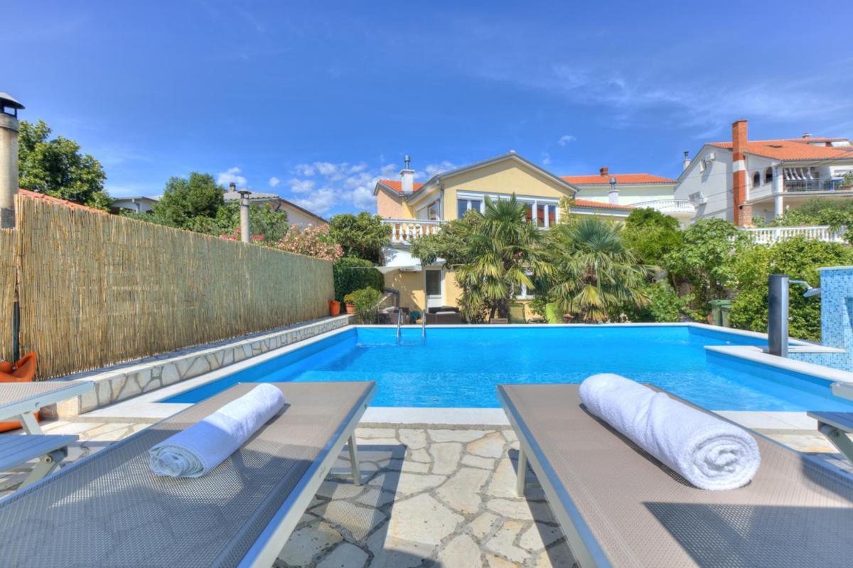 Villa Dalmare Novi Vinodolski Exterior foto